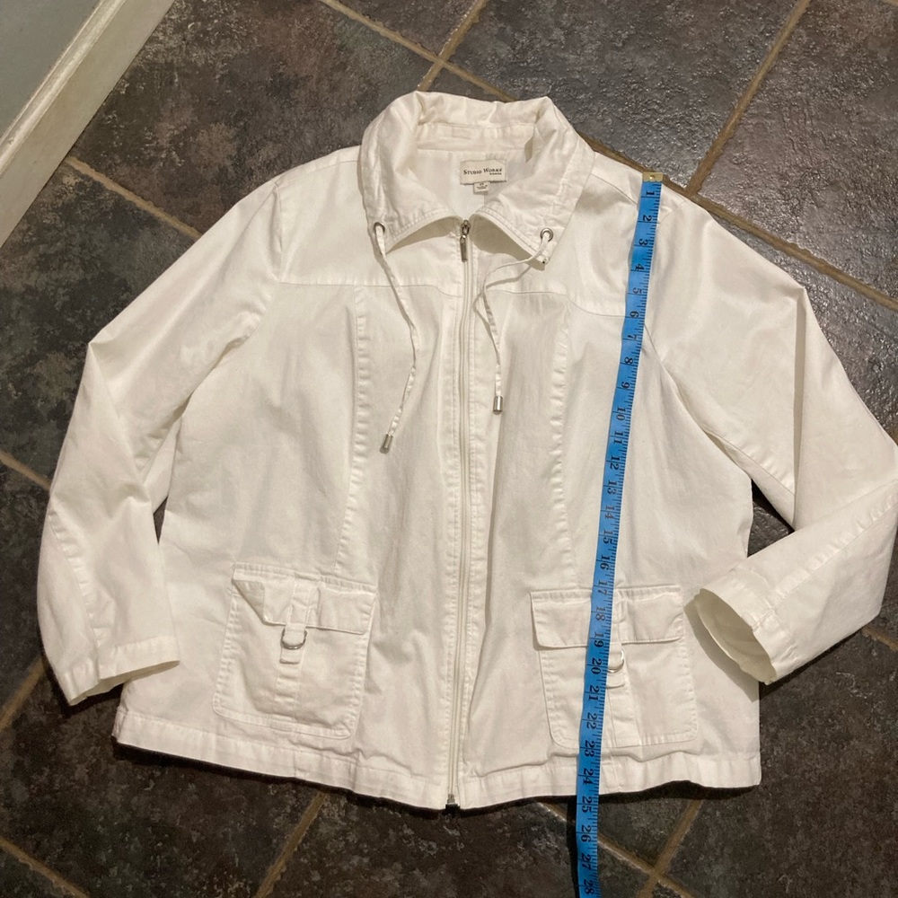 White Full Zip Spring Jacket. Studio Works Size X… - image 3